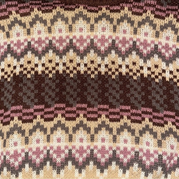Aeropostale Women’s Brown Cream Fair Isle Cropped Crew Sweater Size Medium - Picture 5 of 10